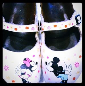 Birki kissing Mickey and Minnie Maryjanes slides